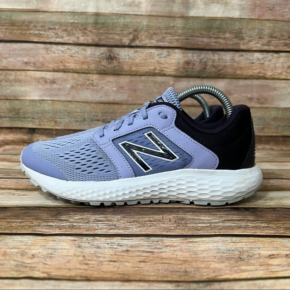 New Balance 520V5 Athletic Shoes